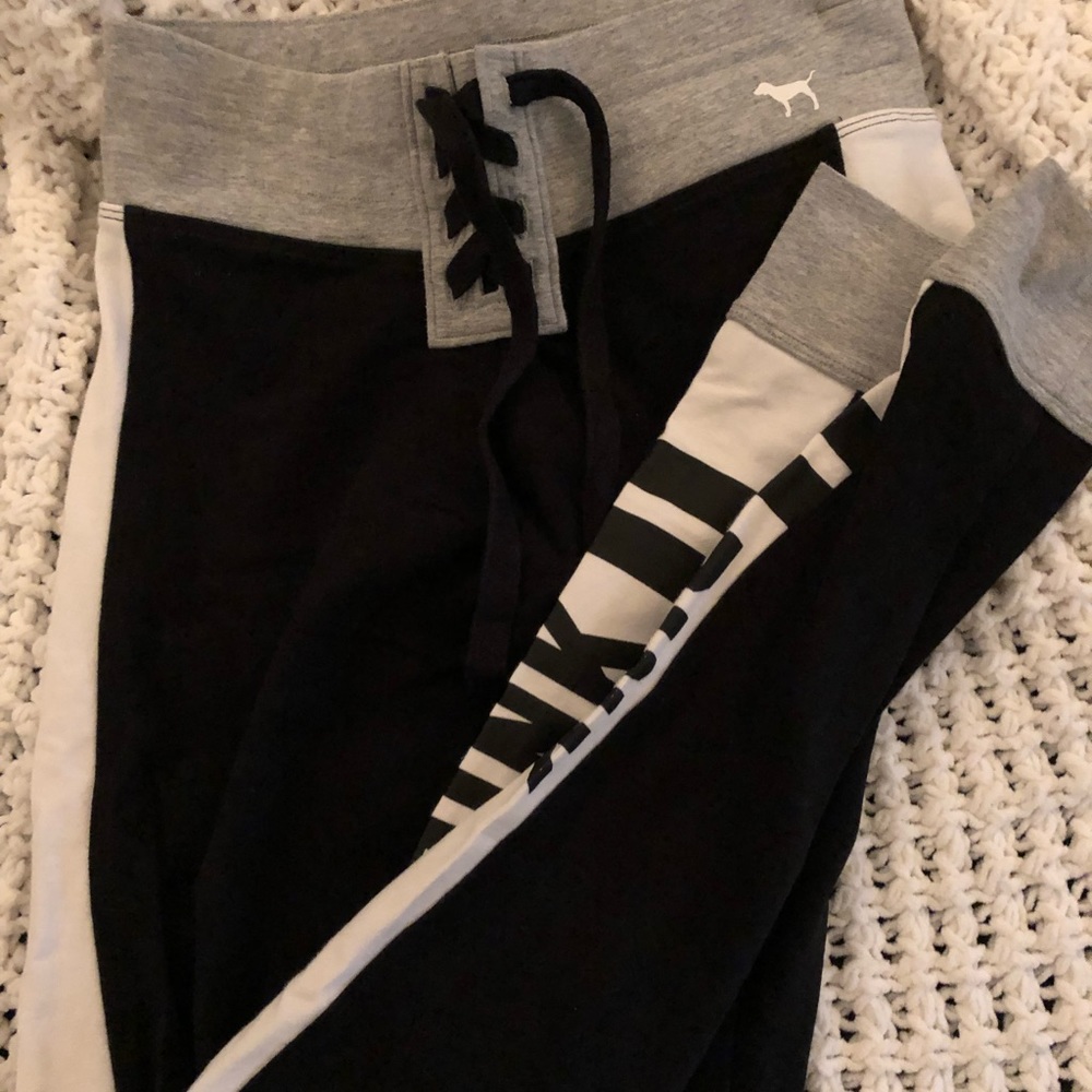 Pink black leggings